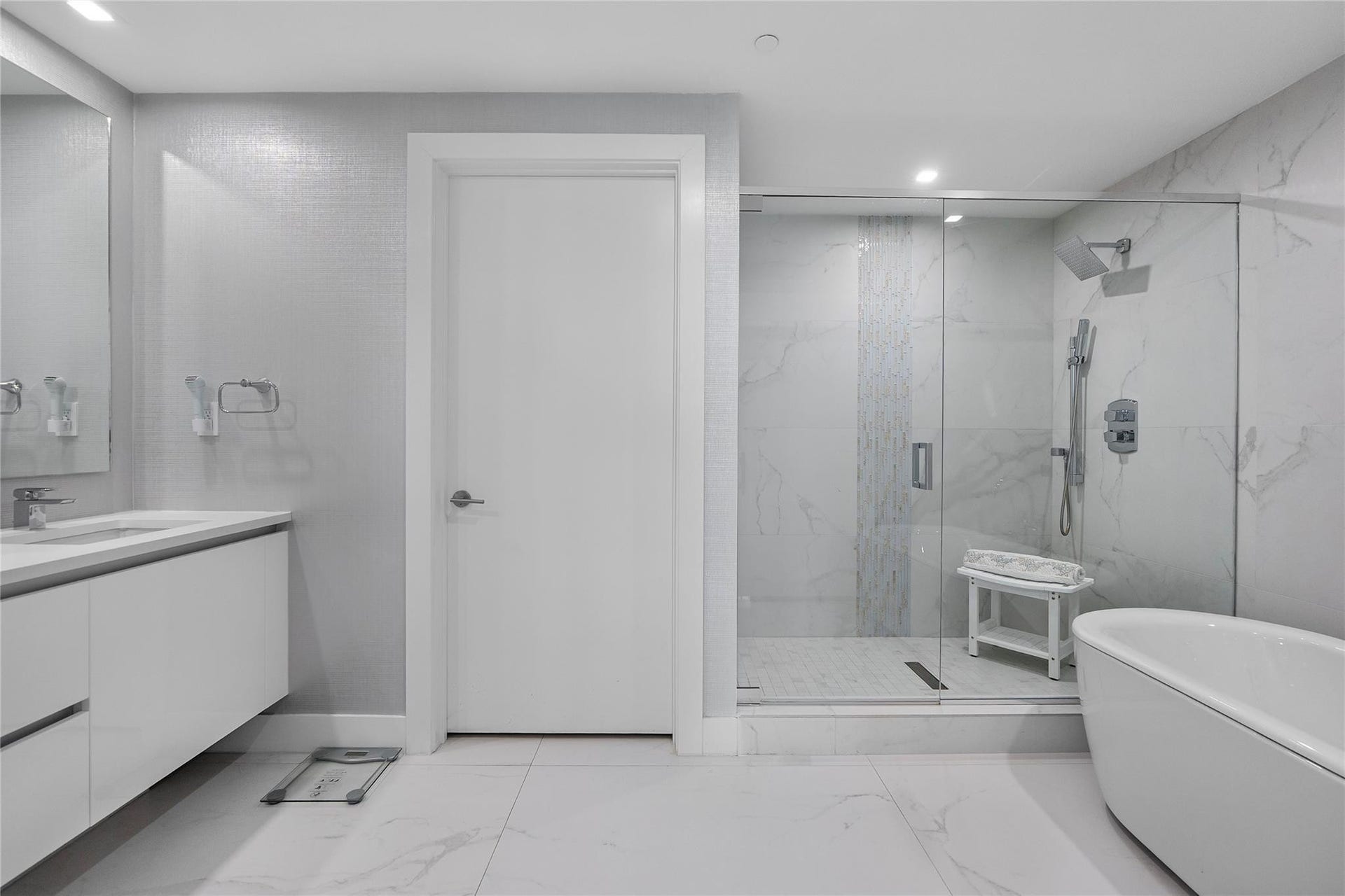 730 N OCEAN Boulevard, #1501, Pompano Beach, FL 33062 Primary Bath