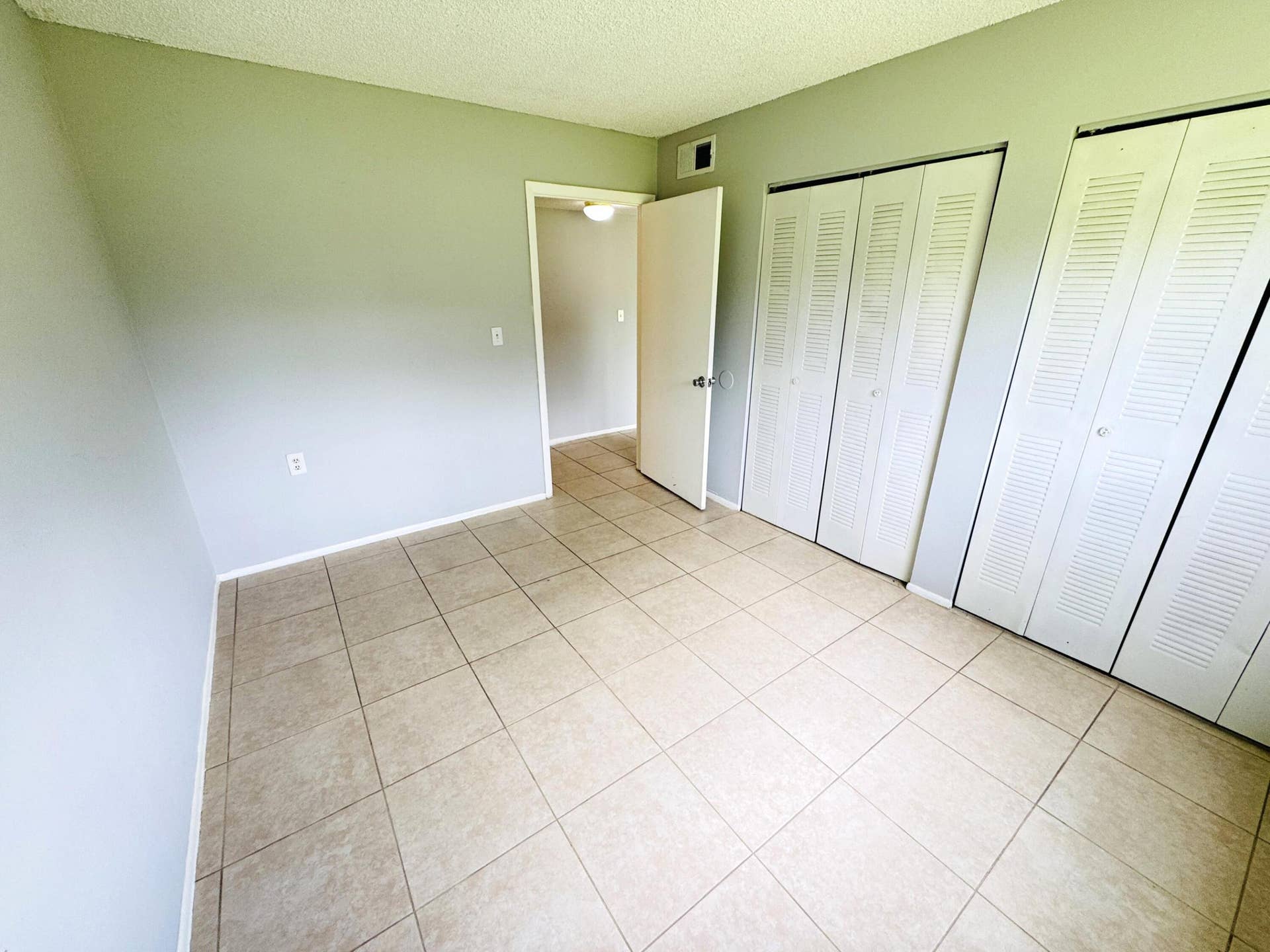 1101 N BENOIST FARMS Road, #101, West Palm Beach, West Palm Beach, FL 33411 6