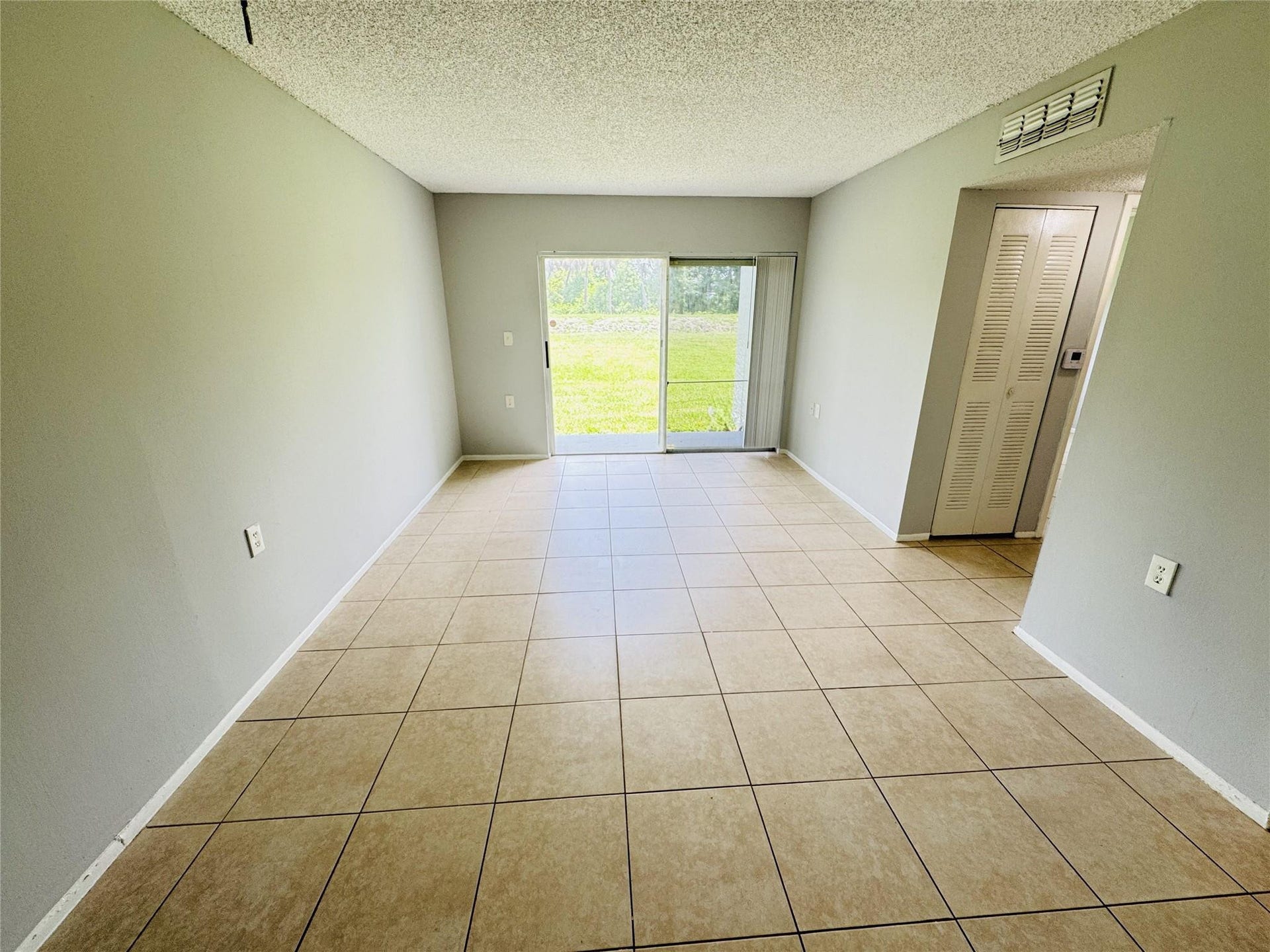 1101 N BENOIST FARMS Road, #101, West Palm Beach, West Palm Beach, FL 33411 Photo 2