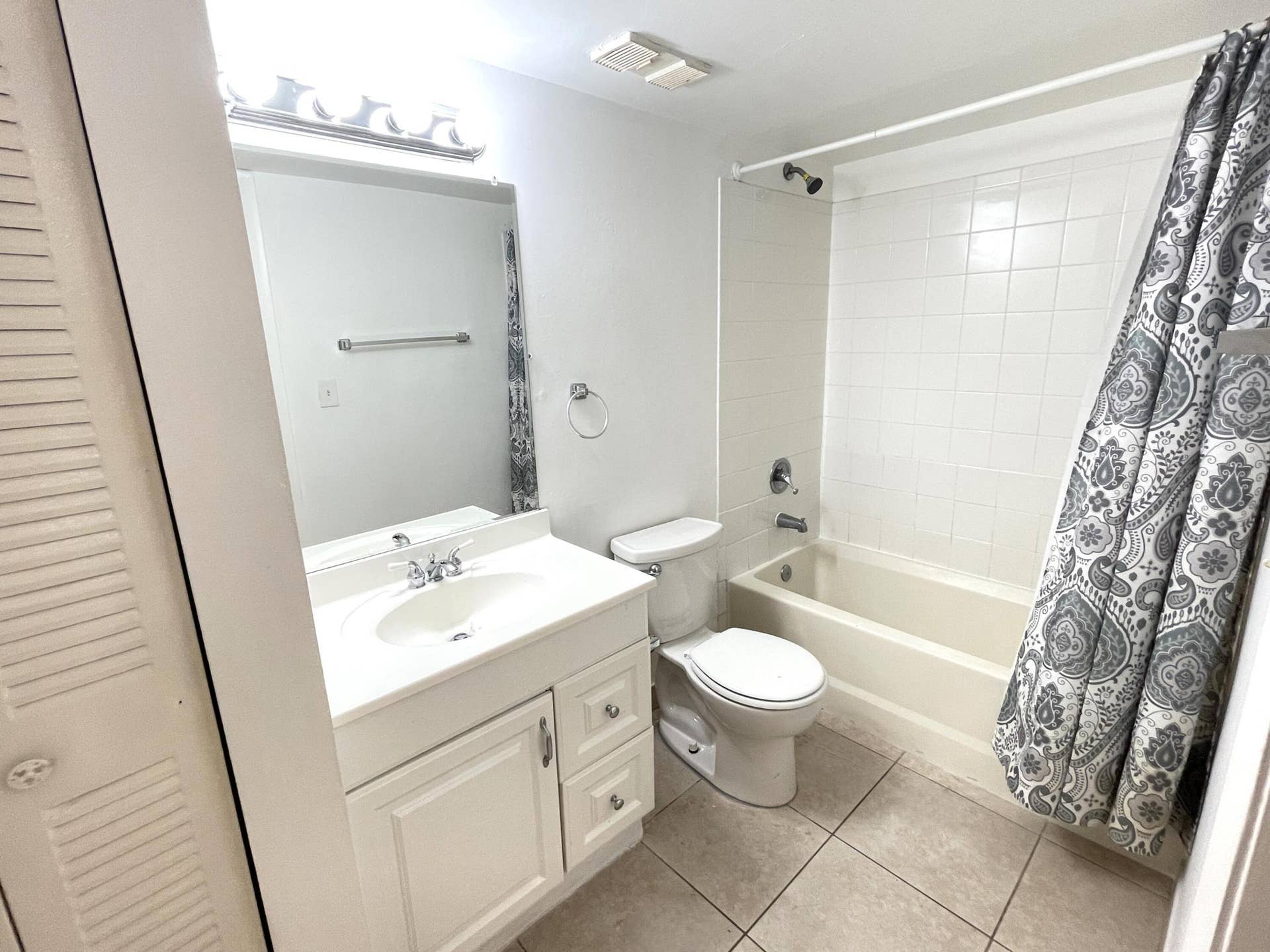 1101 N BENOIST FARMS Road, #101, West Palm Beach, West Palm Beach, FL 33411 6