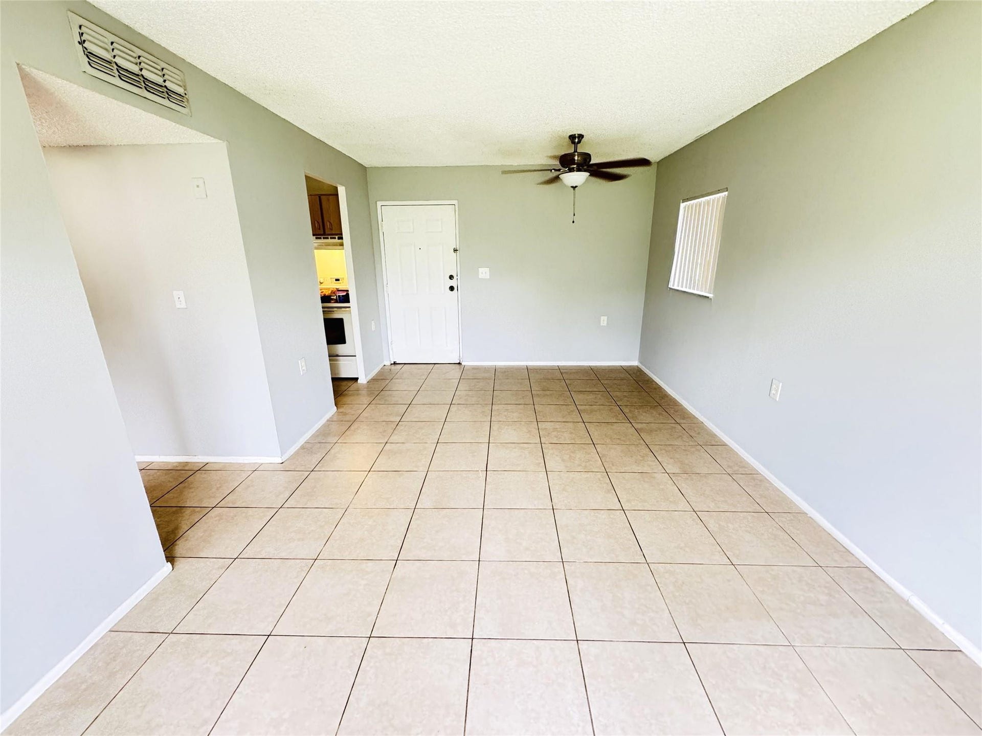 1101 N BENOIST FARMS Road, #101, West Palm Beach, West Palm Beach, FL 33411 Photo 4
