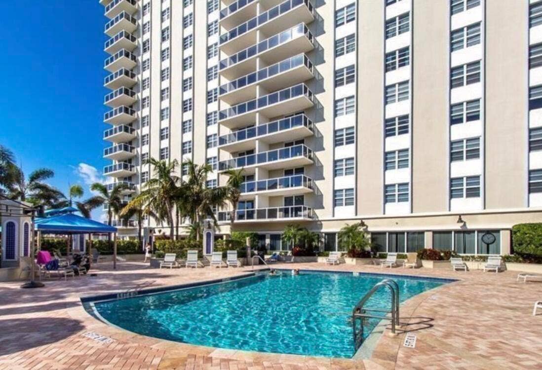 336 N BIRCH Road, #10C, Fort Lauderdale, Fort Lauderdale, FL 33304 IMG_0422