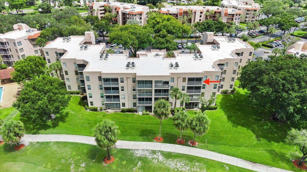 1831 Sabal Palm Drive, #403, Davie, FL 33324 36-DJI_20260831141203_0026.1_D