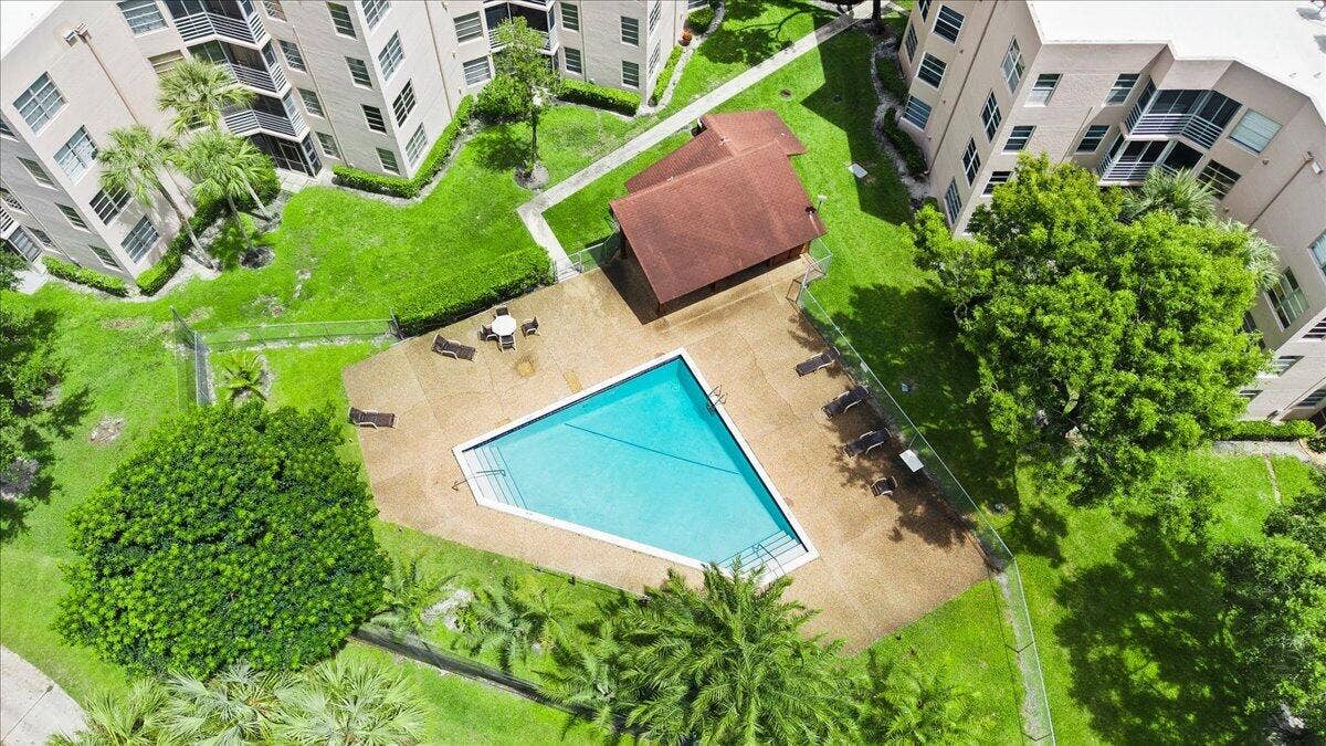 1831 Sabal Palm Drive, #403, Davie, FL 33324 35-DJI_20260831141137_0016_D