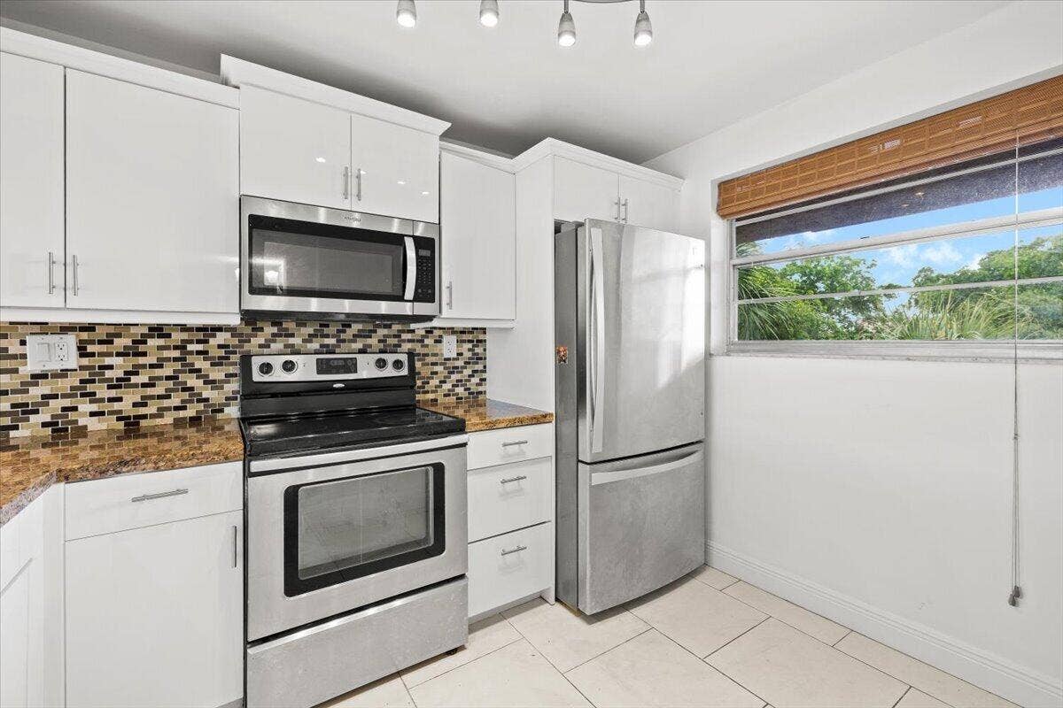 1831 Sabal Palm Drive, #403, Davie, FL 33324 05-424A5394