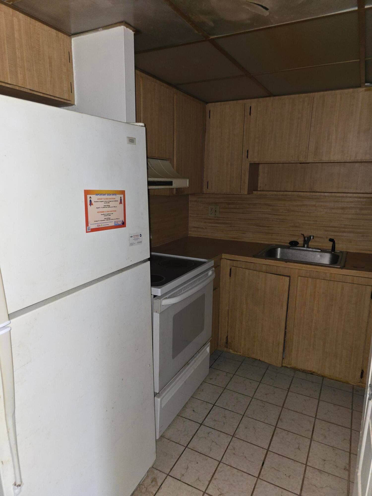 11101 Royal Palm Boulevard, #213, Coral Springs, FL 33065 Kitchen left view