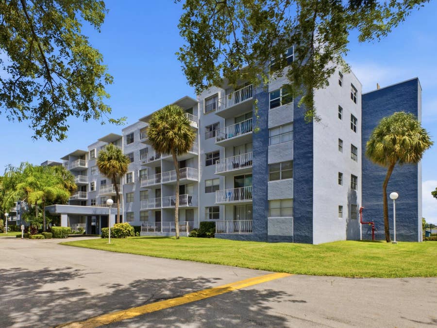 Property photo for 480 Executive Center Drive, #1C, West Palm Beach, FL