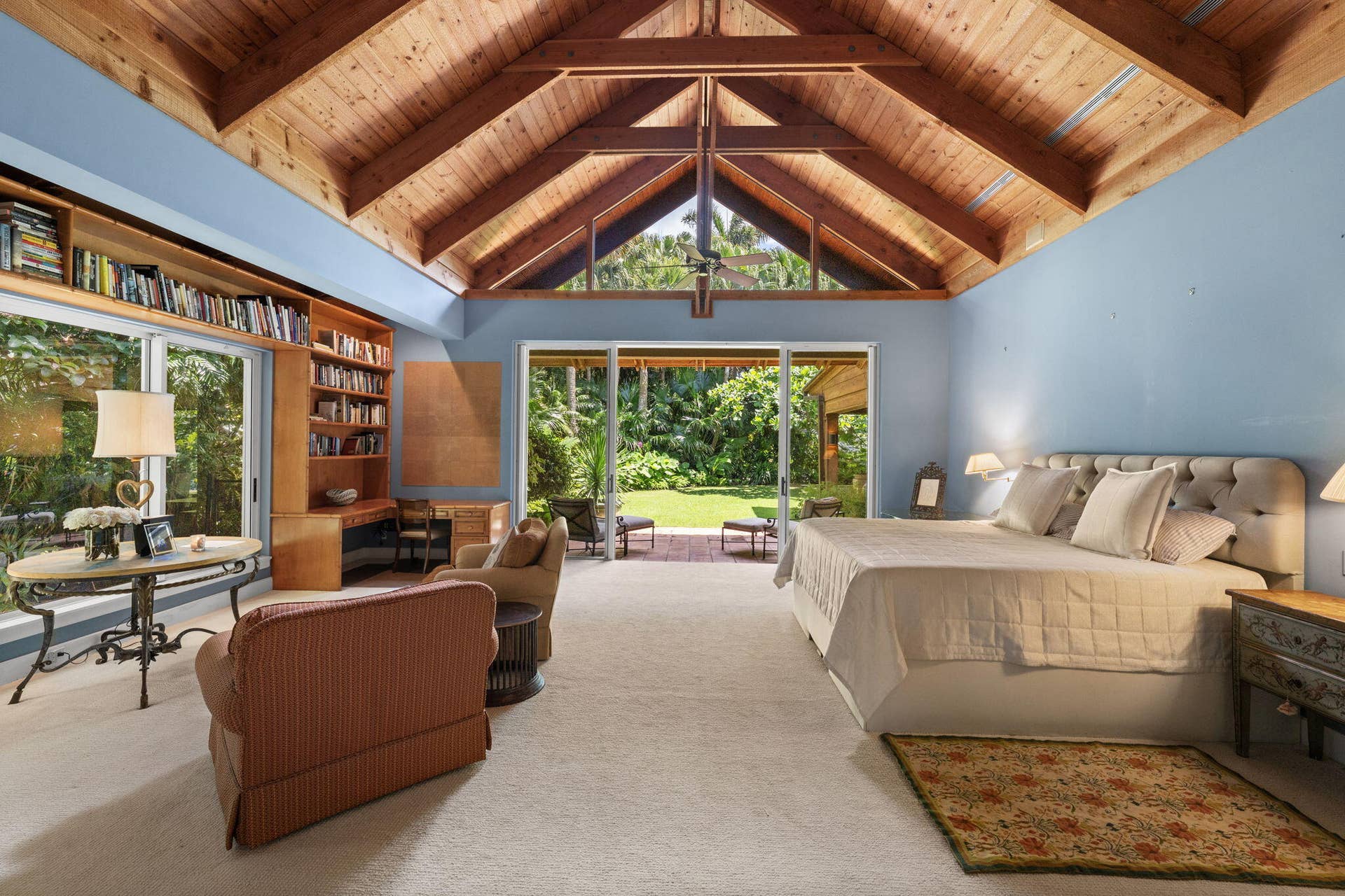6 La Costa Way, Palm Beach, FL 33480 Bedroom