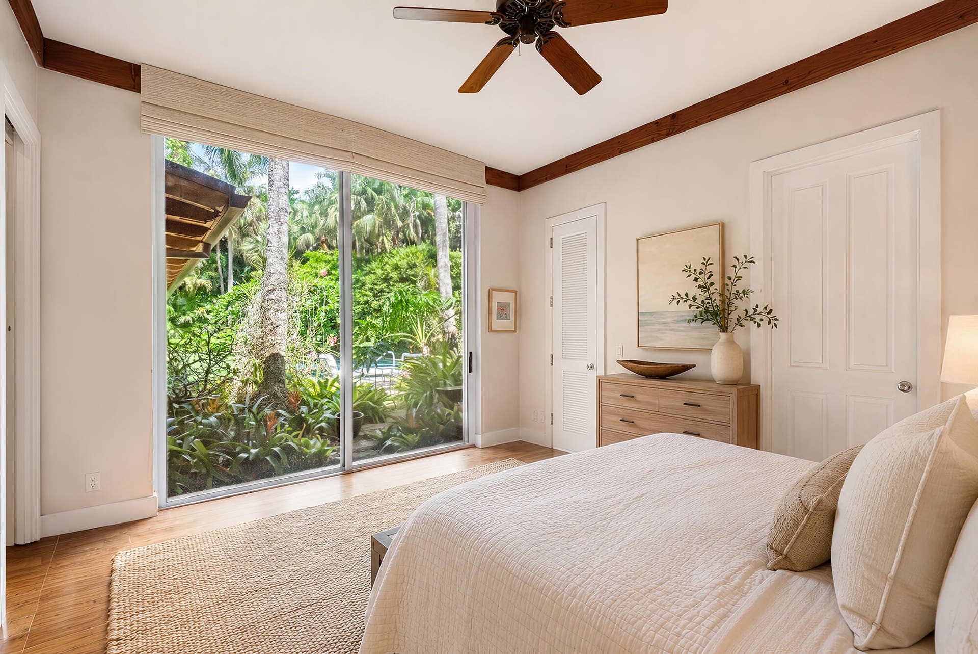 6 La Costa Way, Palm Beach, FL 33480 Bedroom