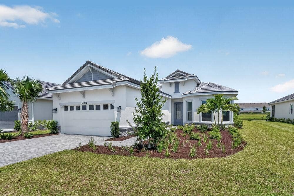 13072 SW Shinnecock Drive, Port St Lucie, FL 34987 13072 SW Shinnecock Drive ~ Ready Now