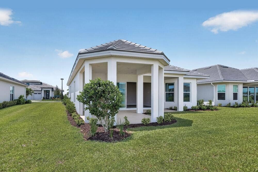 13072 SW Shinnecock Drive, Port St Lucie, FL 34987 13072 SW Shinnecock Drive ~ Ready Now