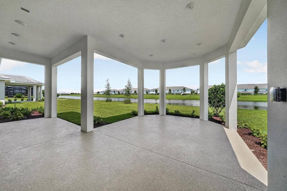 13072 SW Shinnecock Drive, Port St Lucie, FL 34987 13072 SW Shinnecock Drive ~ Ready Now