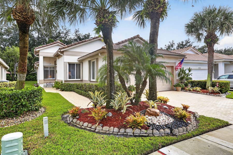 Property photo for 2260 Sapphire Circle, West Palm Beach, FL