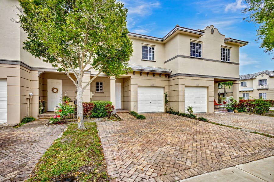 Property photo for 1302 LUCAYA Drive, Riviera Beach, FL