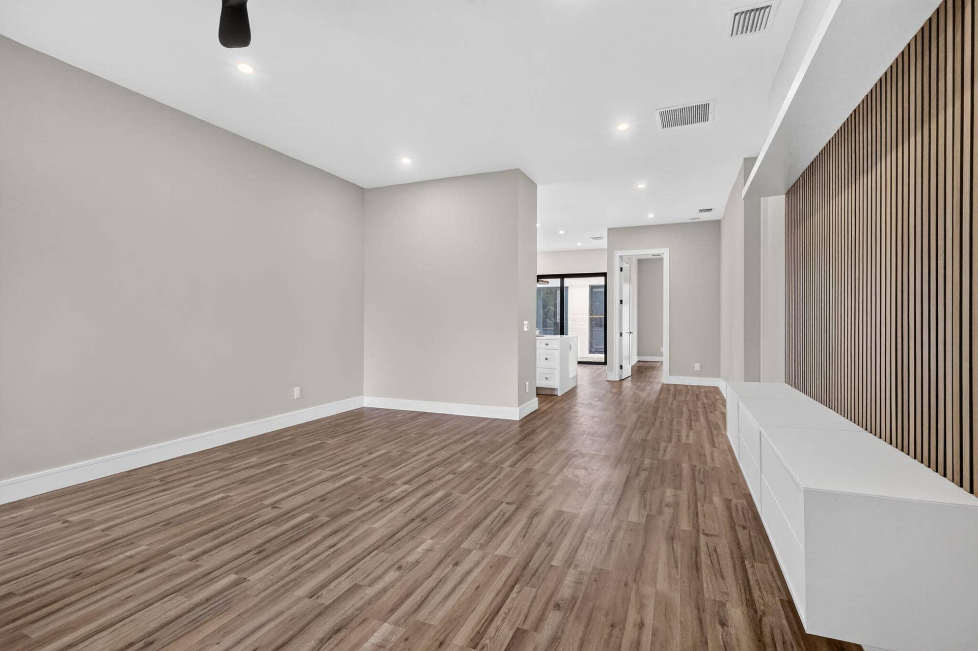 810 34th Street, West Palm Beach, FL 33407 4-web-or-mls-002__14A4534