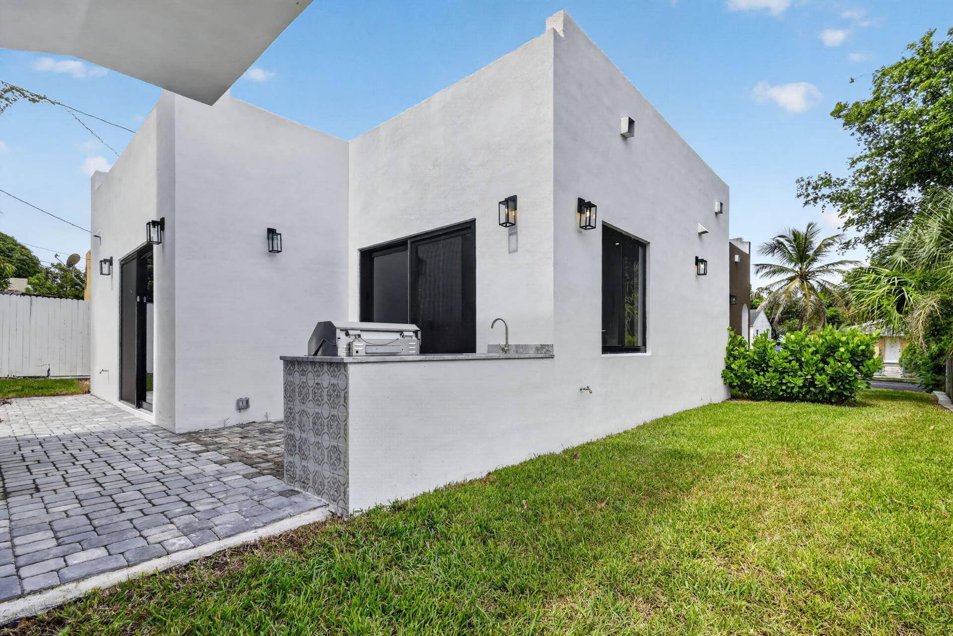 810 34th Street, West Palm Beach, FL 33407 46-web-or-mls-085__14A4744