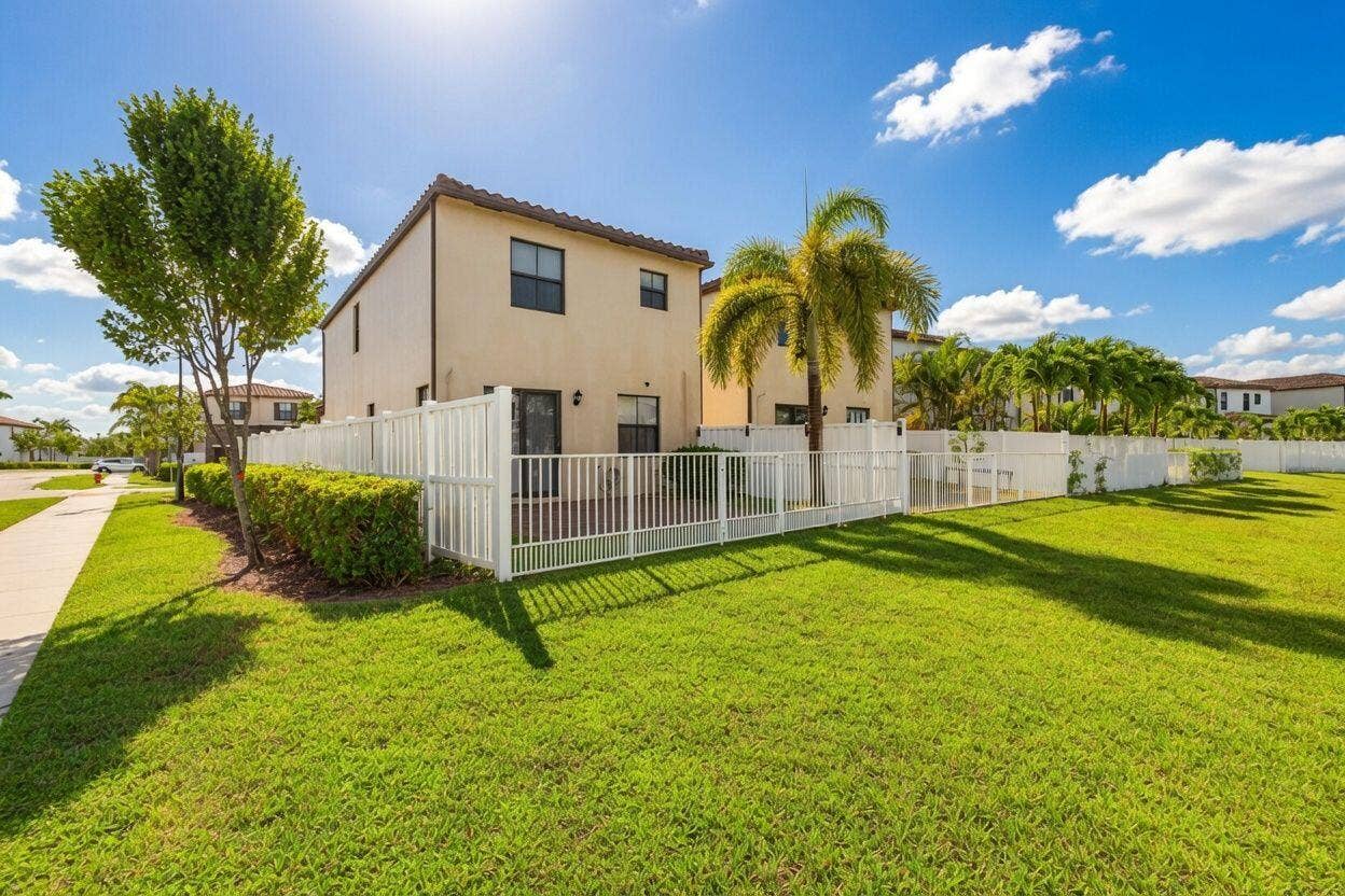 3002 Butternut Lane, Riviera Beach, FL 33410 11-web-or-mls-qFHj7