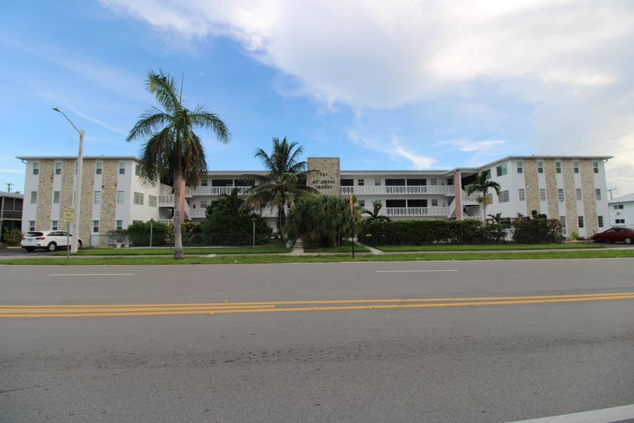 Property photo for 721 ATLANTIC SHORES Boulevard, #309, Hallandale Beach, FL