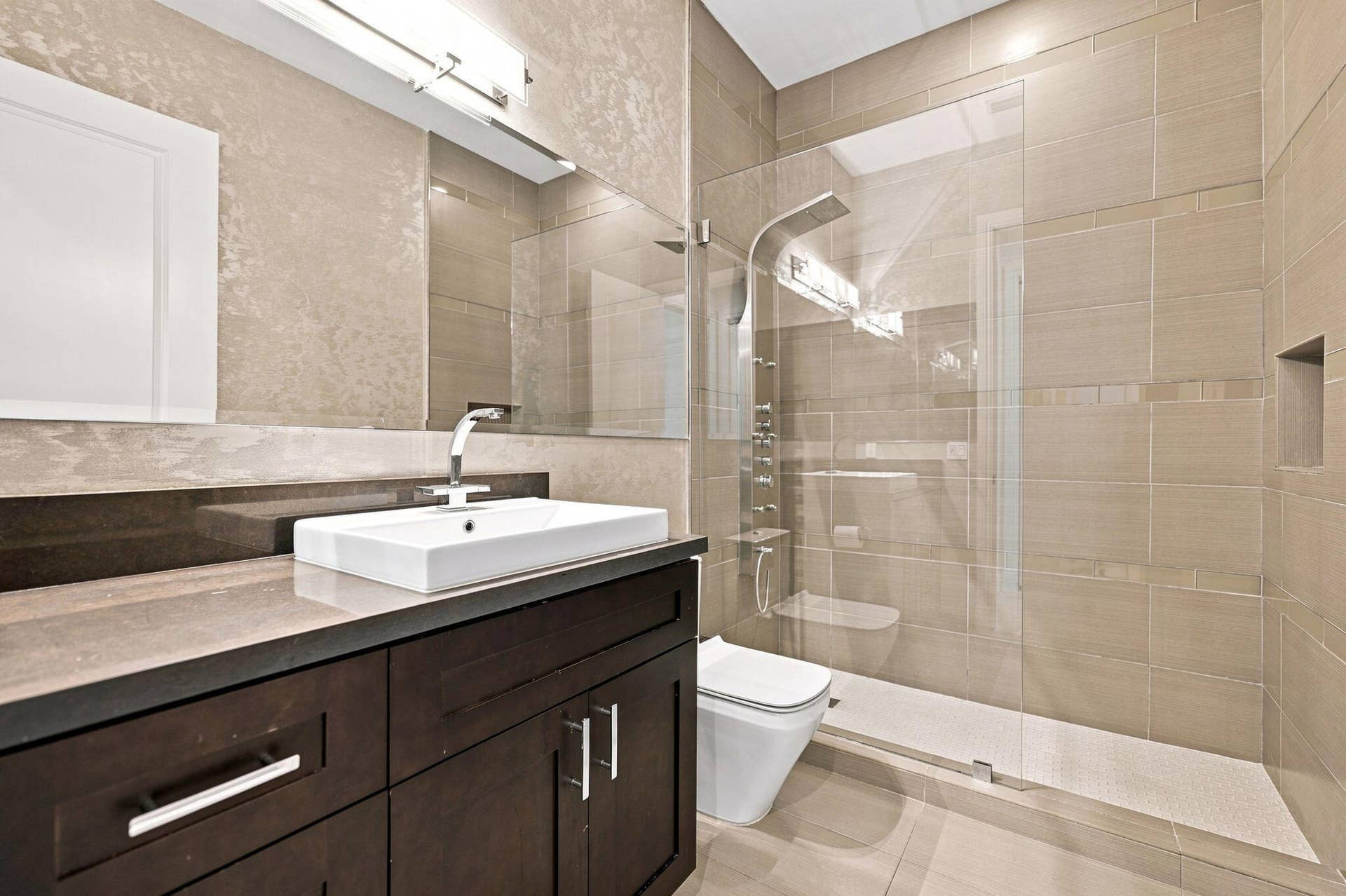 26-web-or-mls-7634-old-thyme-ct