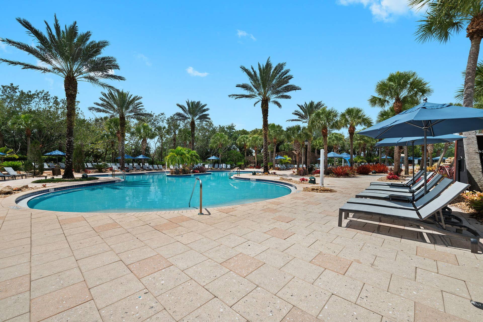 37-web-or-mls-7634-old-thyme-ct