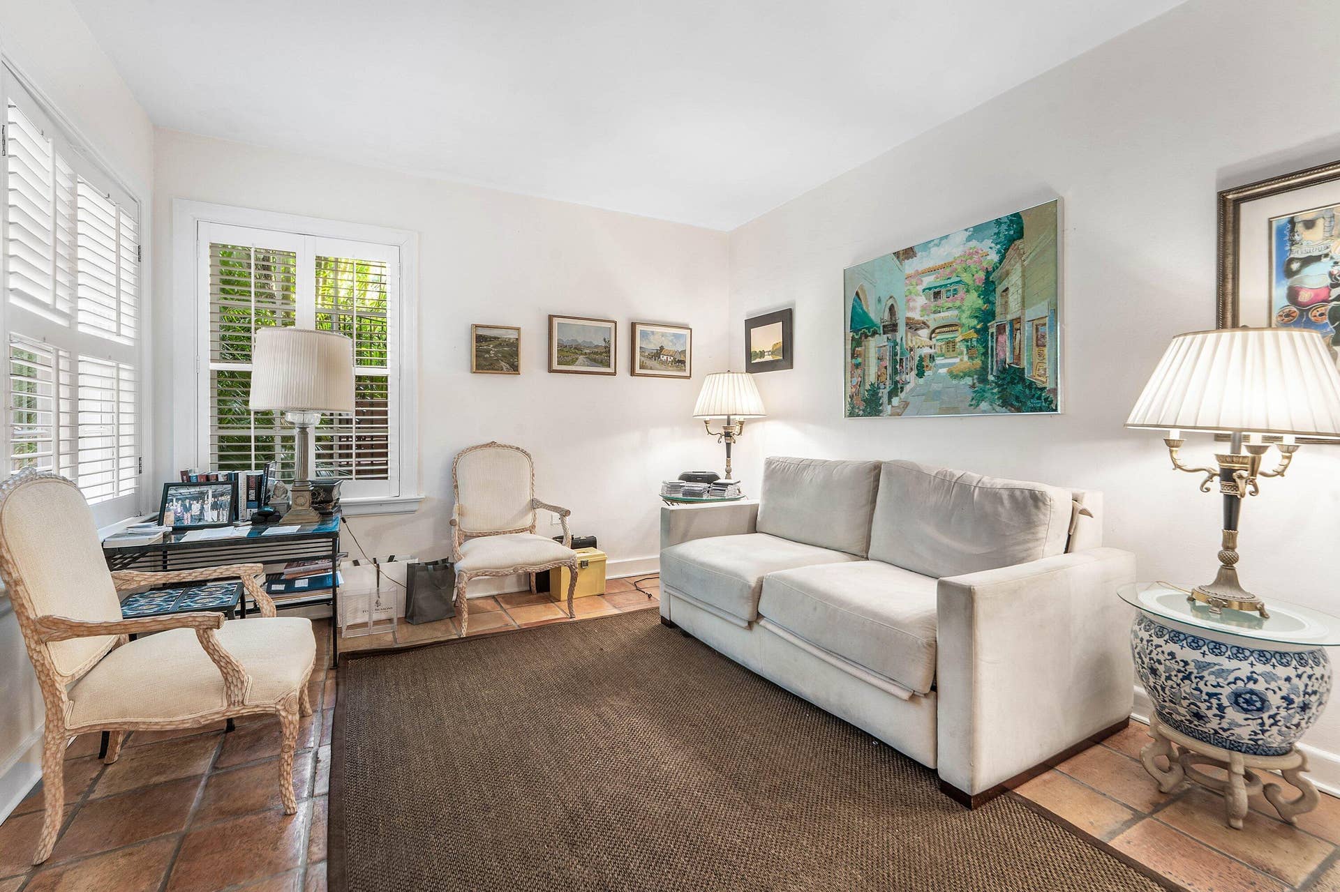 215 PHIPPS Plaza, #2, Palm Beach, FL 33480 013 Living room