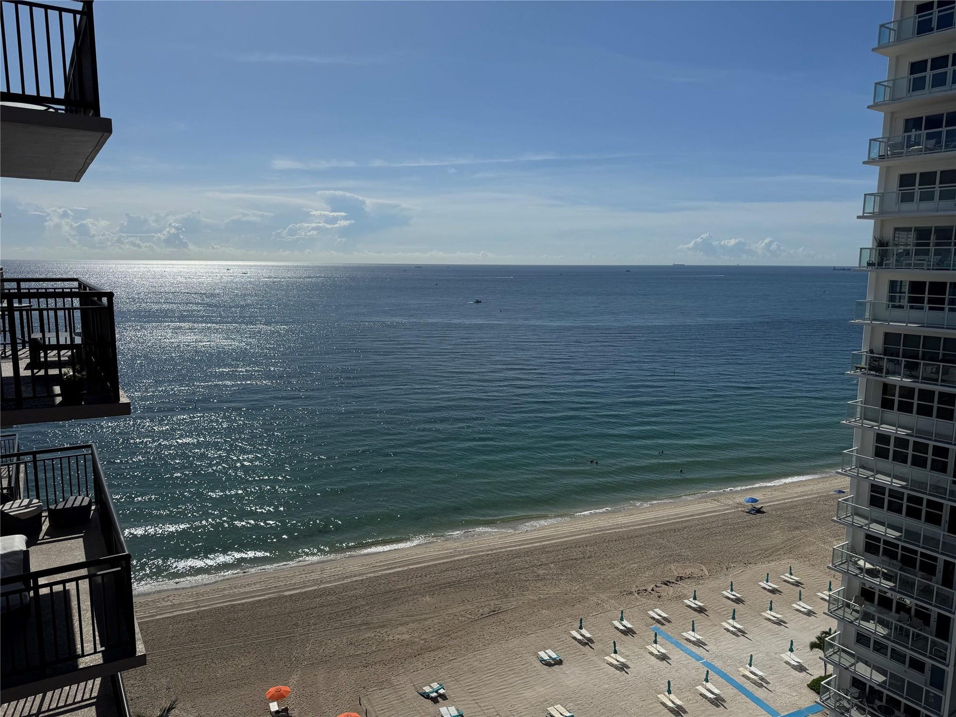 3800 GALT OCEAN Drive, #1508, Fort Lauderdale, Fort Lauderdale, FL 33308 Expansive oceanfront balcony with metal railings