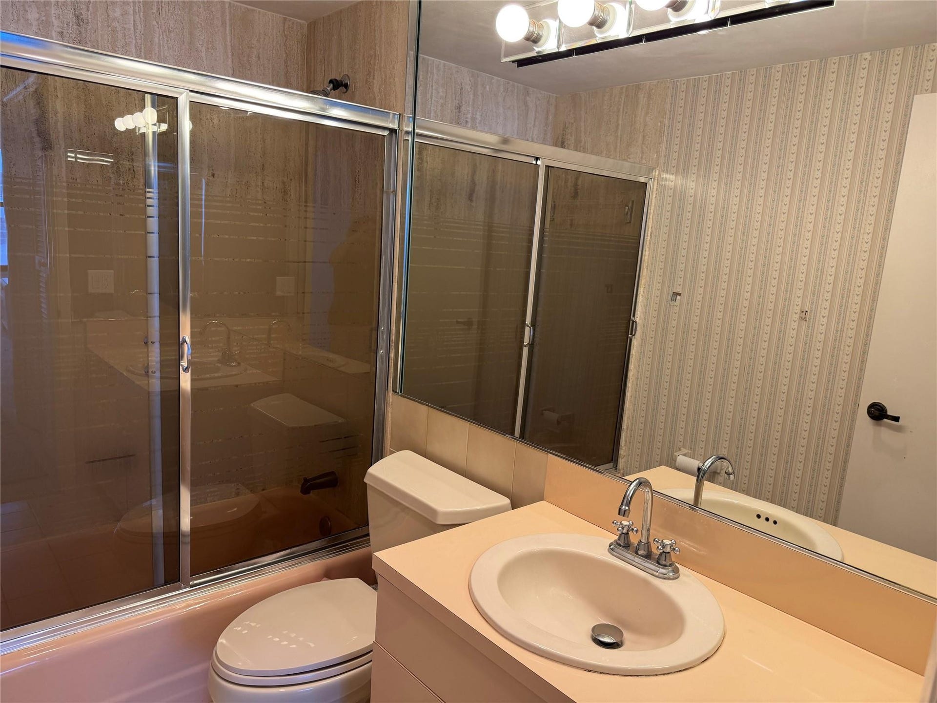 3800 GALT OCEAN Drive, #1508, Fort Lauderdale, Fort Lauderdale, FL 33308 Built-in vanity with an oval sink and a chrome faucet