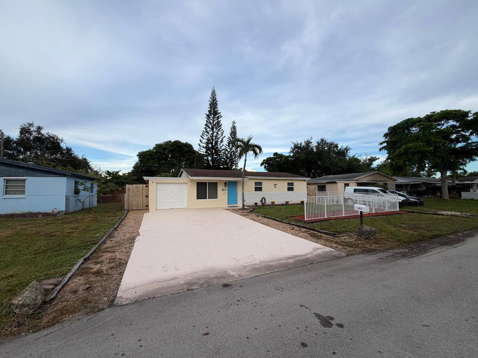 4852 SW 44TH Terrace, Dania Beach, FL 33314 IMG_0196