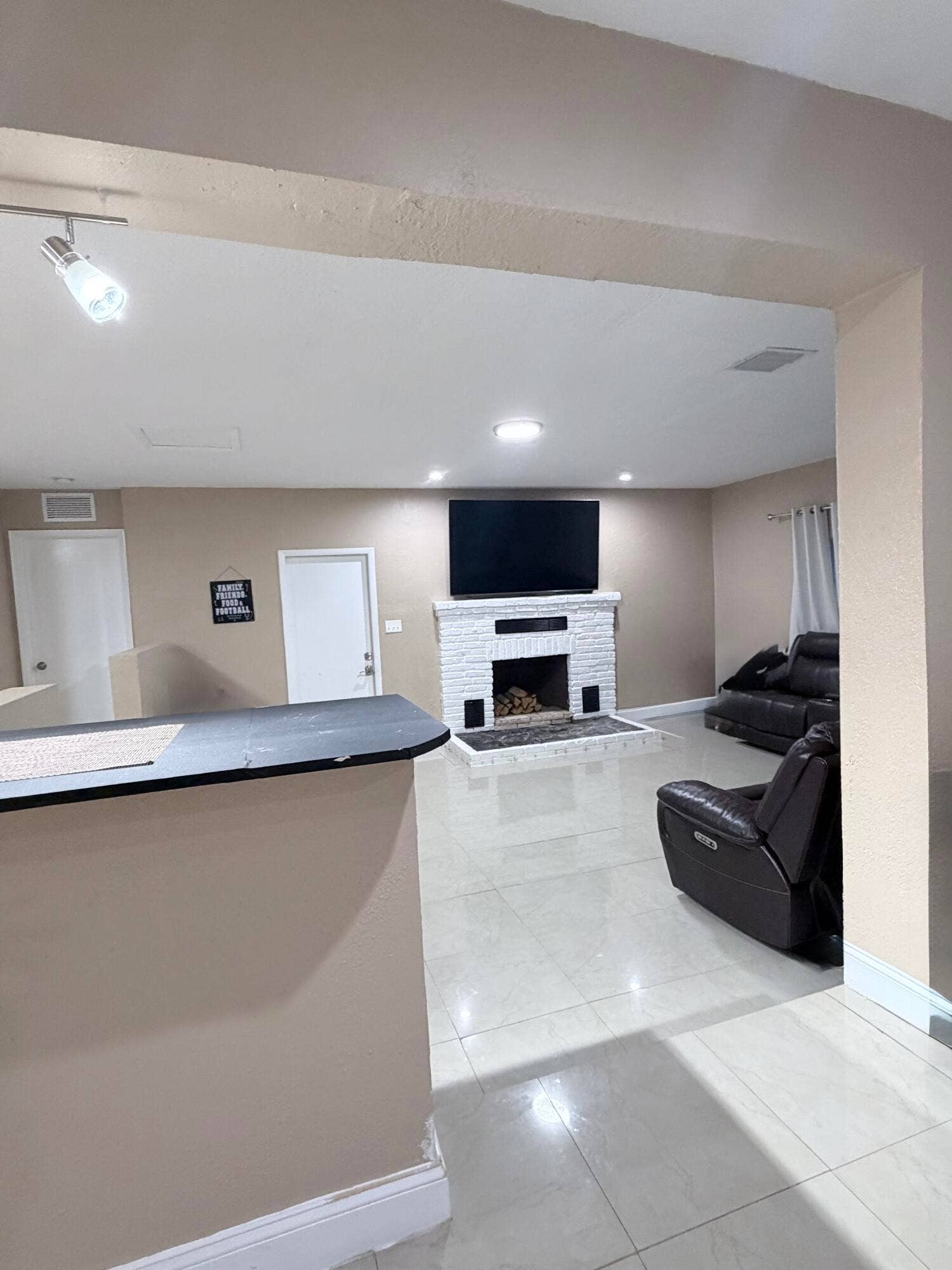 2000 SW 95TH Terrace, Miramar, FL 33025 IMG_0258