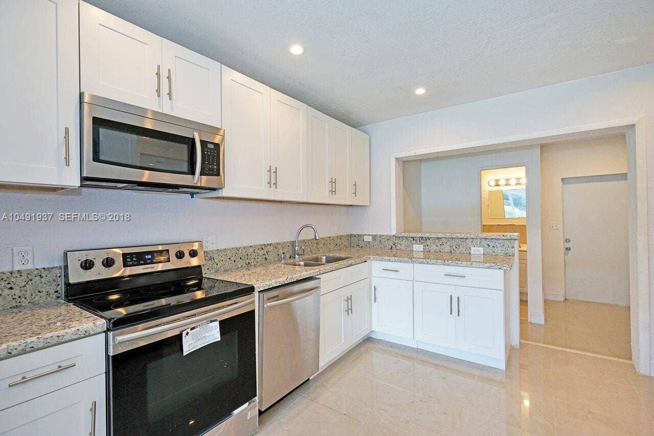 2000 SW 95TH Terrace, Miramar, FL 33025 liz 1
