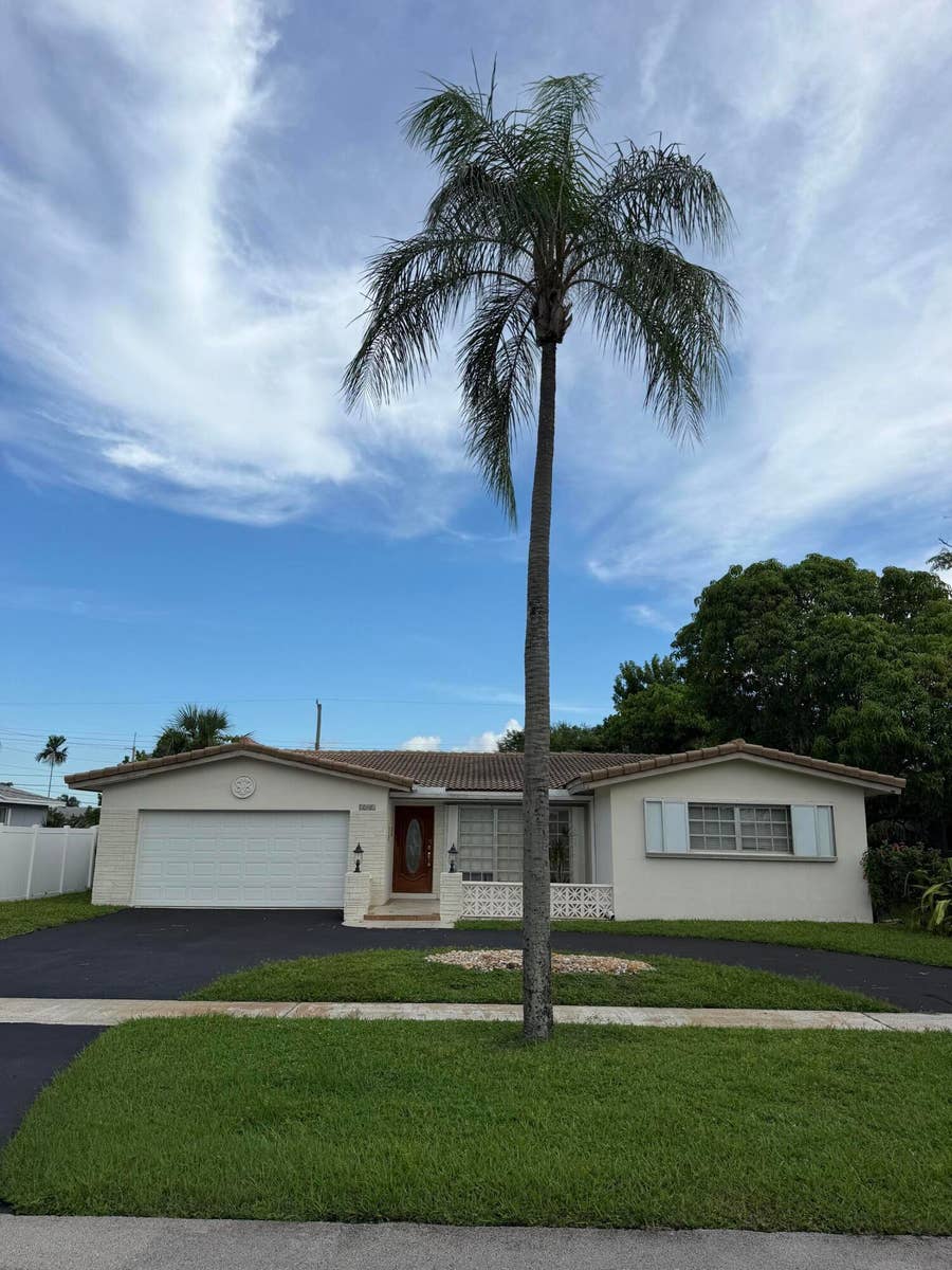 Property photo for 5501 MONROE Street, Hollywood, FL