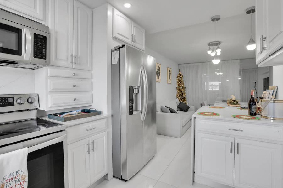 Property photo for 700 SE 6th Avenue, #107, Deerfield Beach, FL
