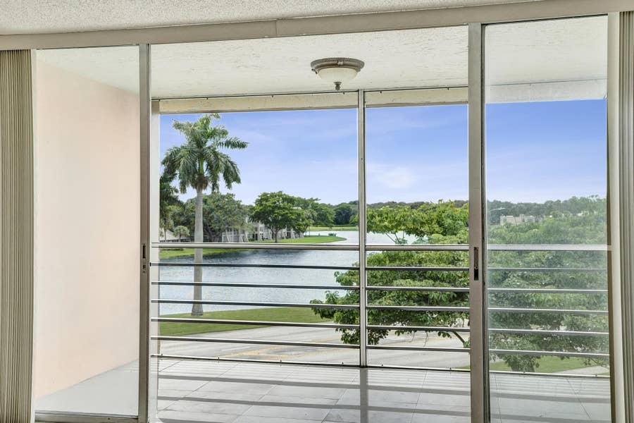 Property photo for 9480 Tangerine Place, #402, Davie, FL