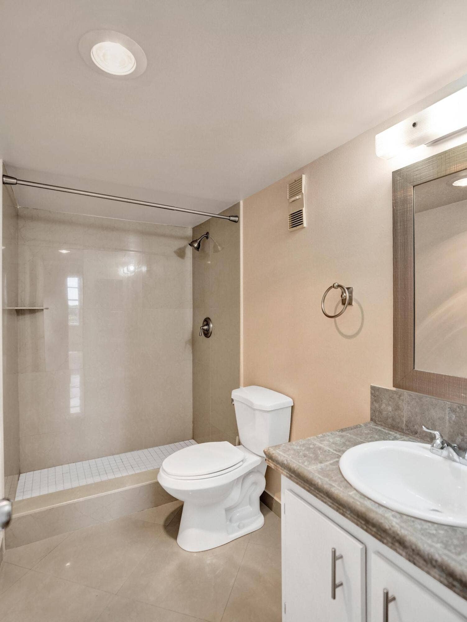 9480 Tangerine Place, #402, Davie, FL 33324 2ND BATH