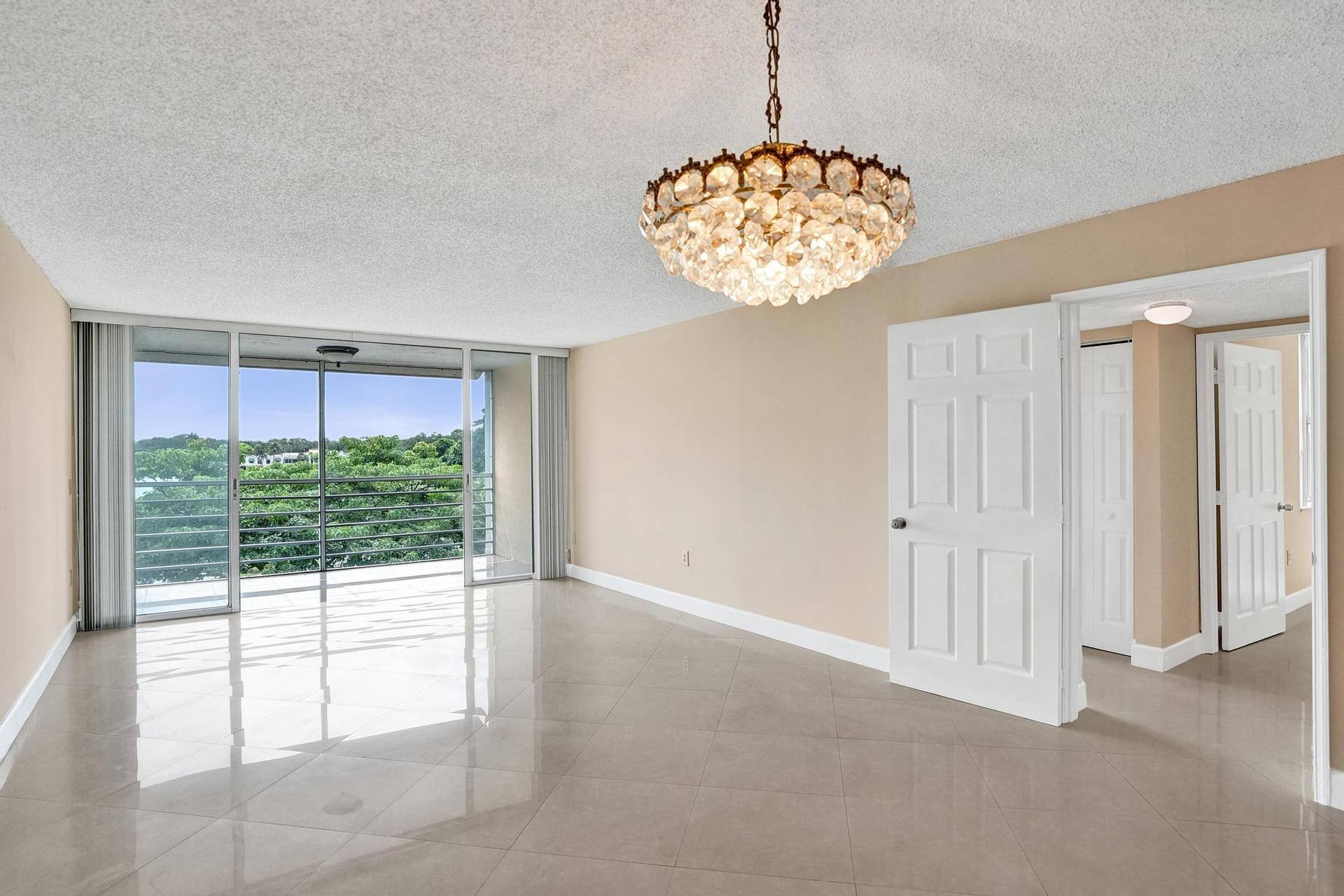9480 Tangerine Place, #402, Davie, FL 33324 DSC01630