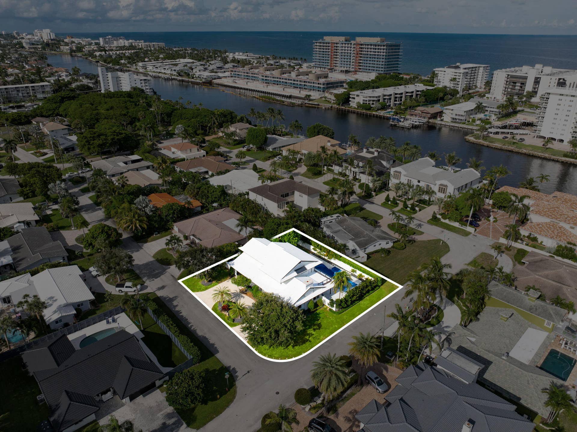 5100 NE 30TH Terrace, Lighthouse Point, FL 33064 73-web-or-mls-DJI_20260831170635_0560_D