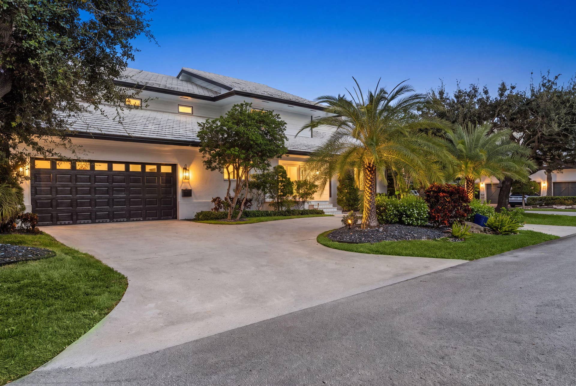 5100 NE 30TH Terrace, Lighthouse Point, FL 33064 Front of the house
