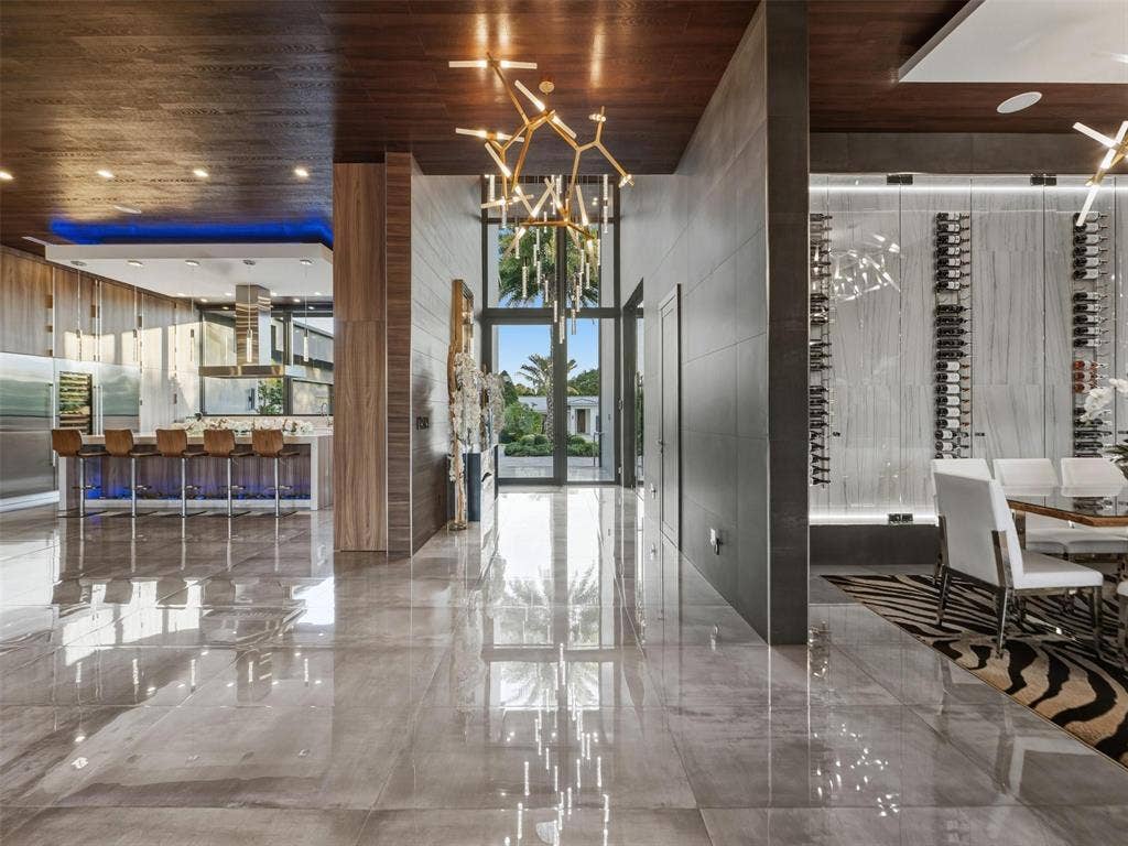 2213 NE 37TH Drive, Fort Lauderdale, FL 33308 wine wall, entry hall