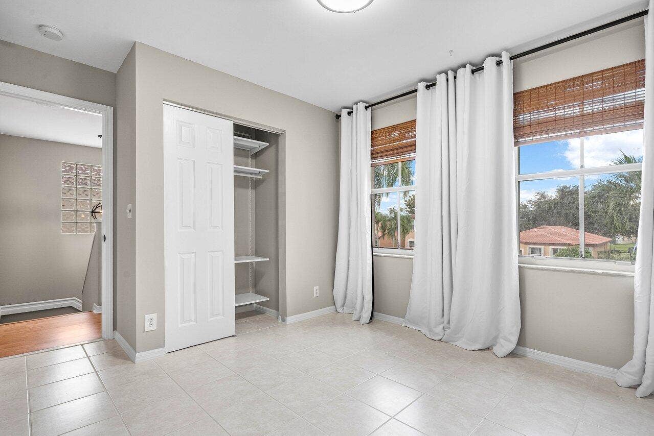 4303 NW 1ST Drive, Deerfield Beach, FL 33442 022-4303Northwest1stDrive-DeerfieldBeach