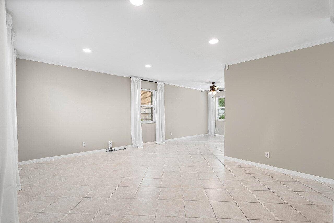 4303 NW 1ST Drive, Deerfield Beach, FL 33442 008-4303Northwest1stDrive-DeerfieldBeach