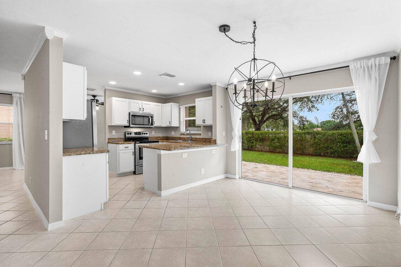 4303 NW 1ST Drive, Deerfield Beach, FL 33442 010-4303Northwest1stDrive-DeerfieldBeach