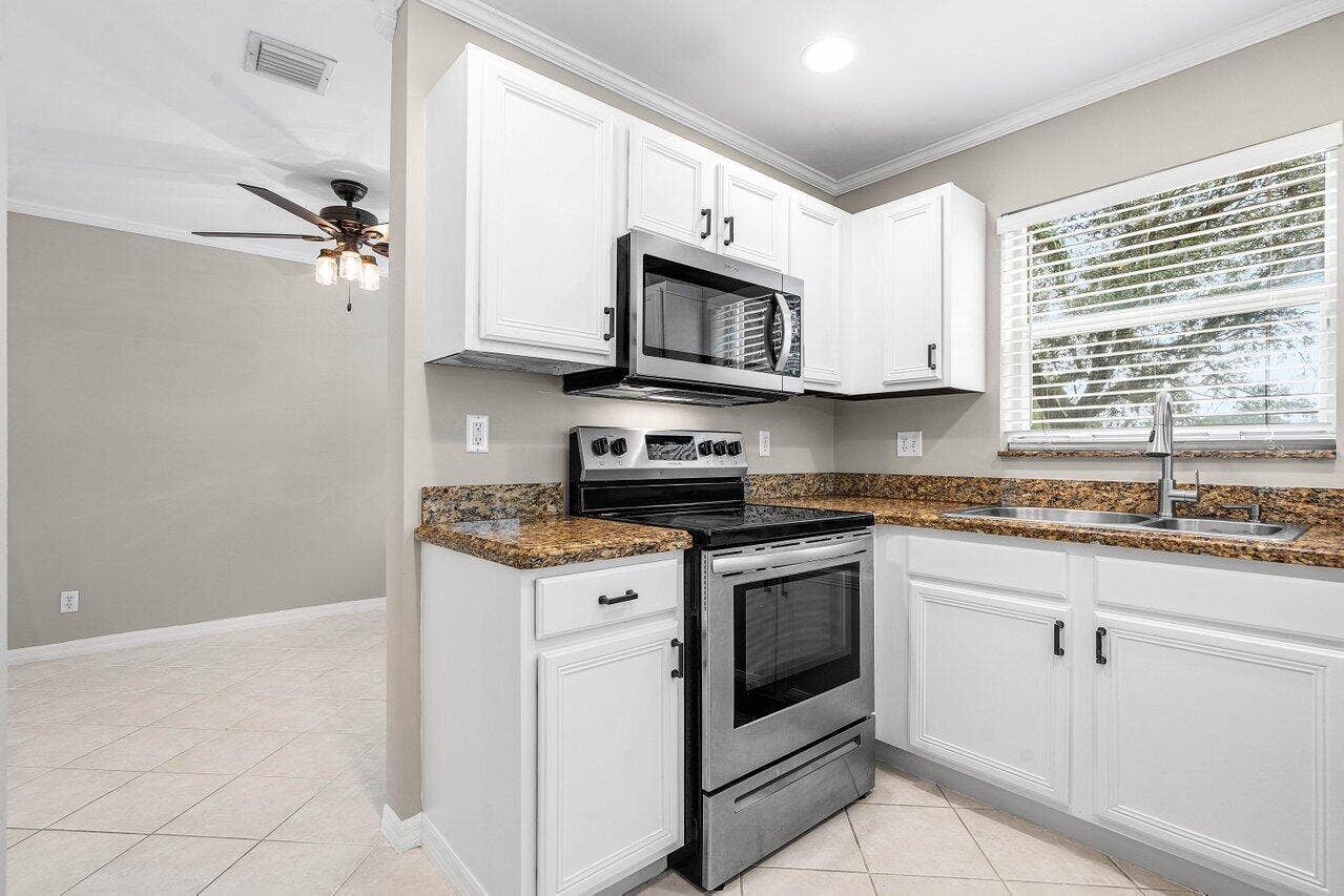 4303 NW 1ST Drive, Deerfield Beach, FL 33442 013-4303Northwest1stDrive-DeerfieldBeach