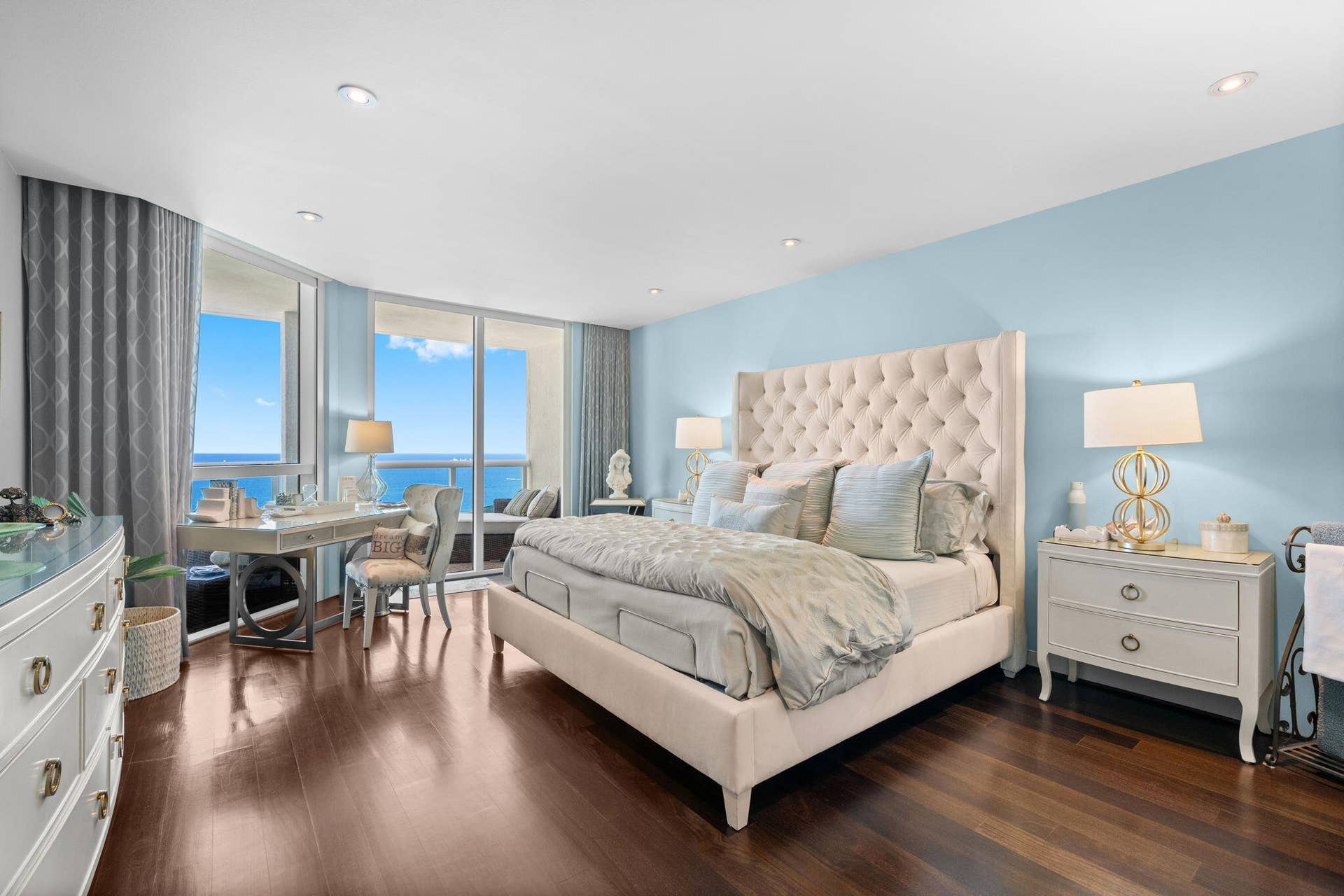 101 S FORT LAUDERDALE BEACH Boulevard, #2303, Fort Lauderdale, FL 33316 11-web-or-mls-A7R01524 copy