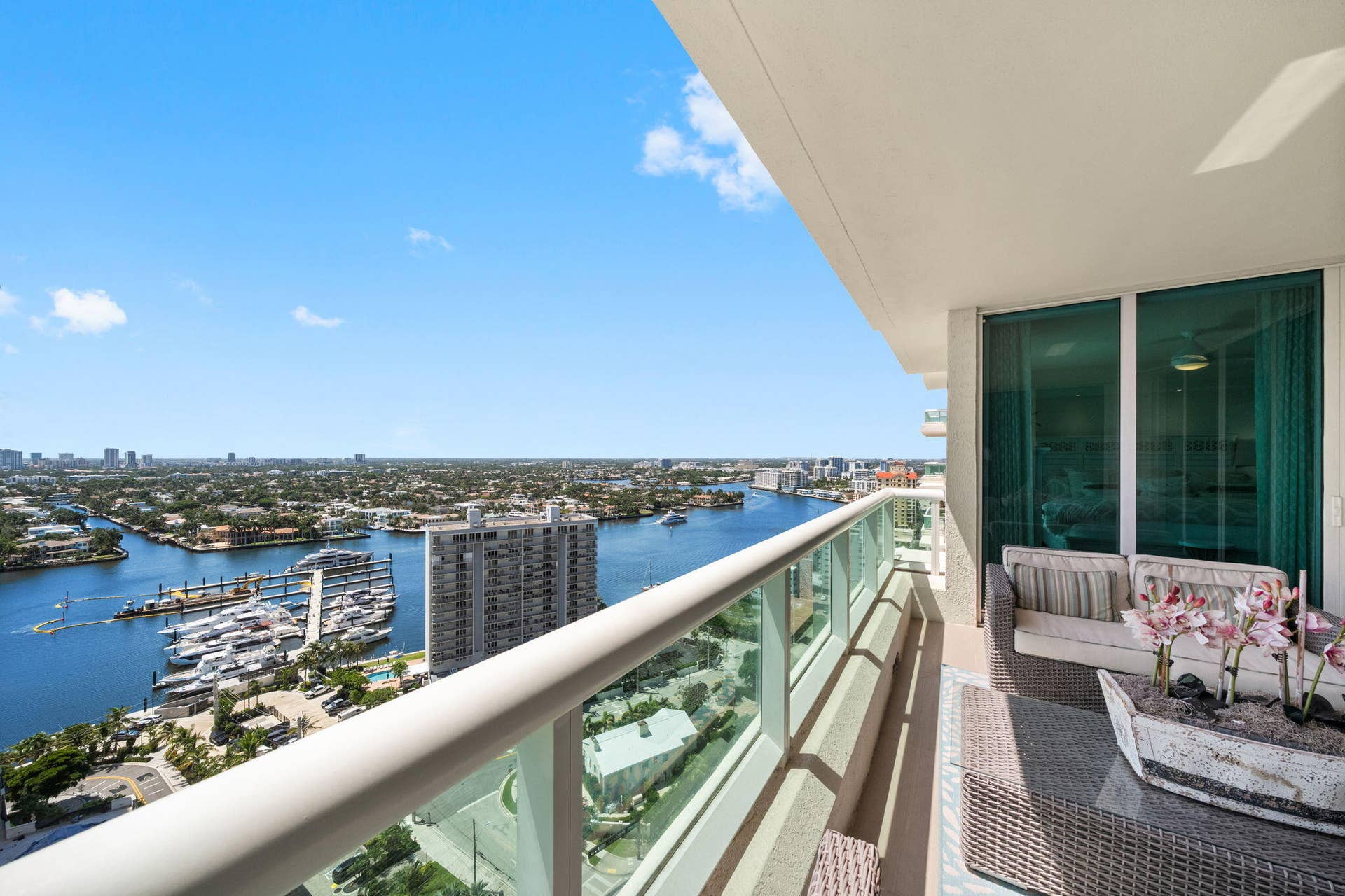 101 S FORT LAUDERDALE BEACH Boulevard, #2303, Fort Lauderdale, FL 33316 37-web-or-mls-A7R01674 copy