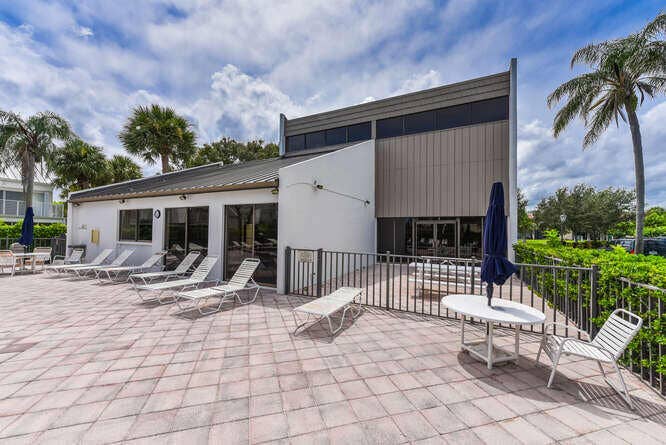 1605 US1 Apt C203 Jupiter FL-small-021-0