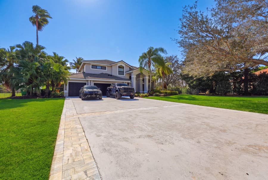 Property photo for 3541 Carlton Lane, Davie, FL