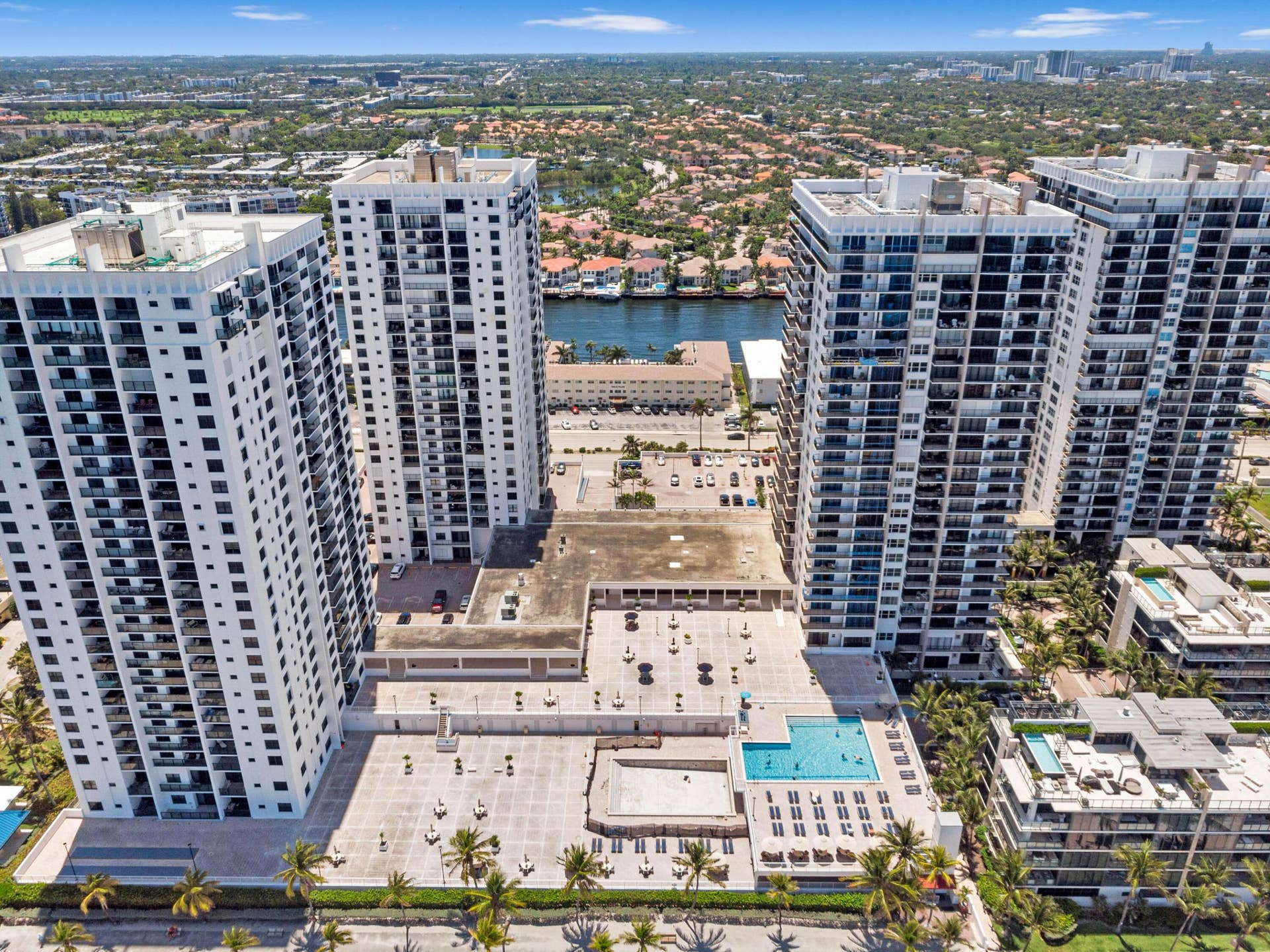 3701 N COUNTRY CLUB Drive, #404, Aventura, FL 33180 IMG_4322