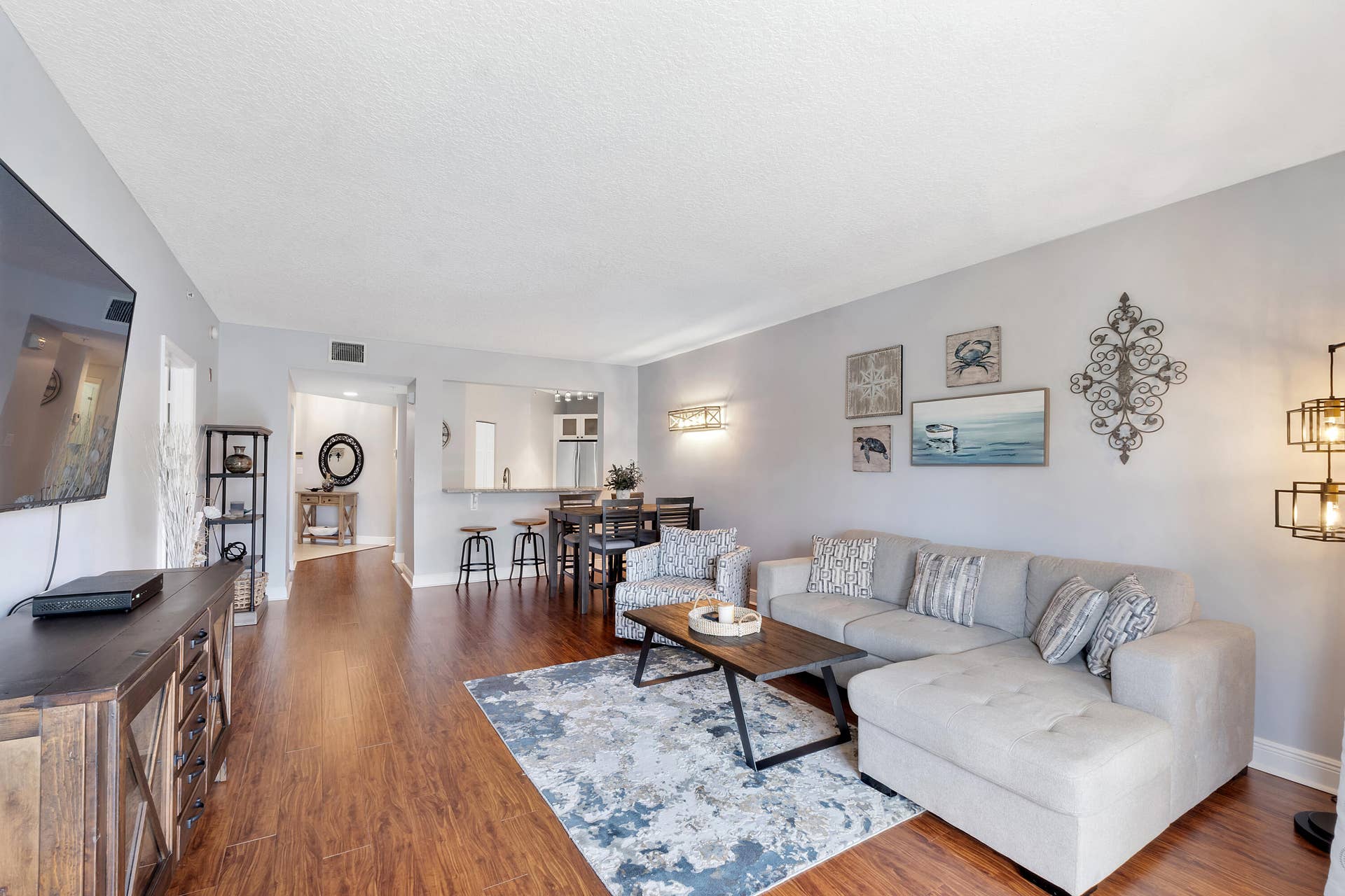 800 Uno Lago Drive, #204, Juno Beach, FL 33408 Living Room