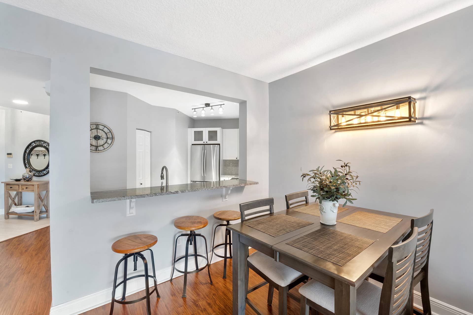 800 Uno Lago Drive, #204, Juno Beach, FL 33408 Dining Room 2
