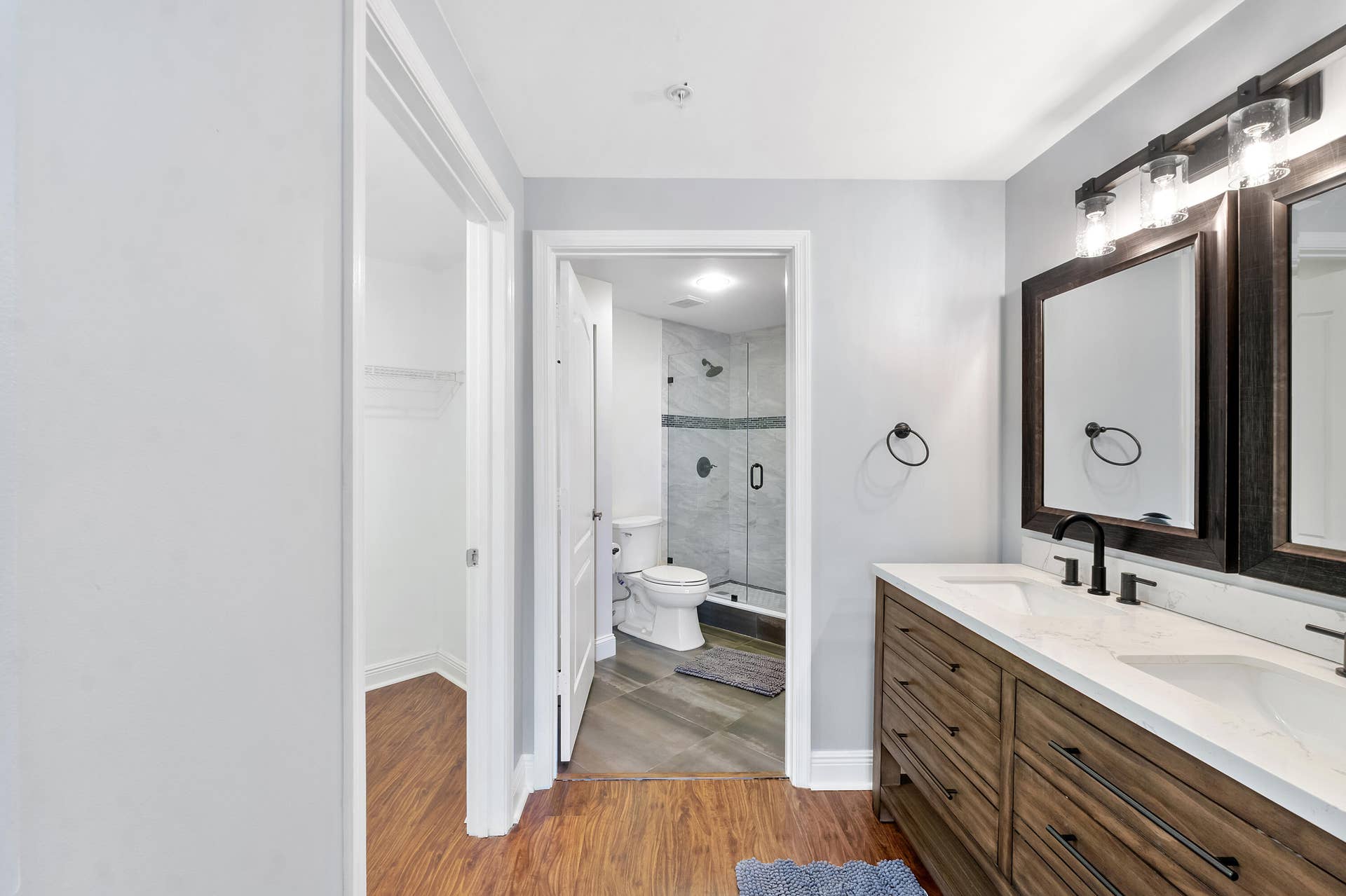 800 Uno Lago Drive, #204, Juno Beach, FL 33408 Master Bath 2
